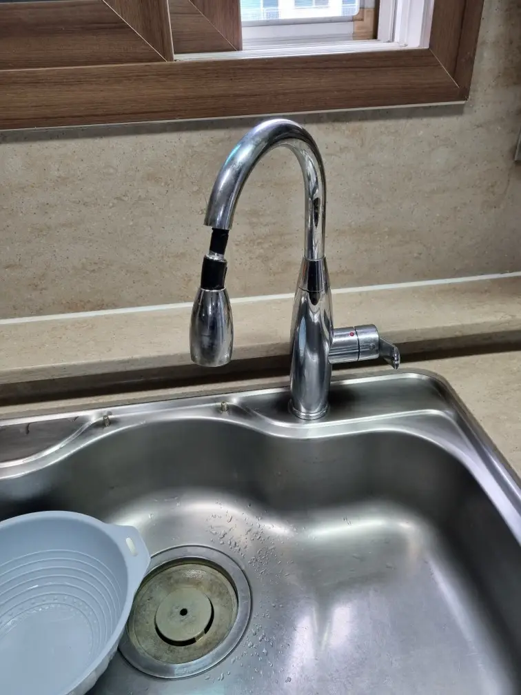 싱크대 수전 교체, 주방 물 사용의 핵심